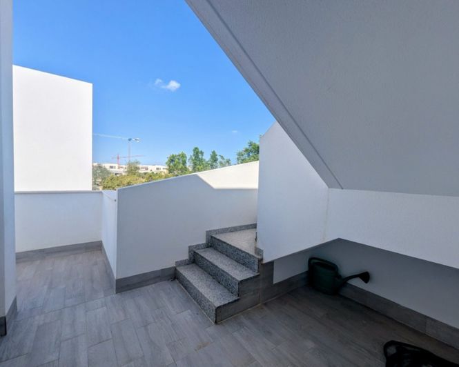 Image No.36-3 Bed Villa for sale