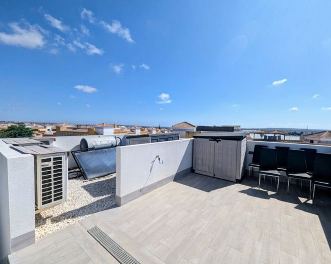 Image No.37-3 Bed Villa for sale