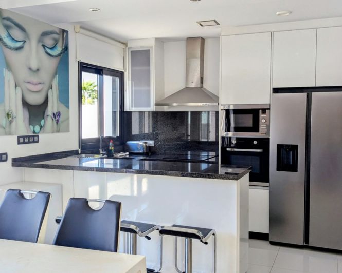 Image No.4-3 Bed Villa for sale