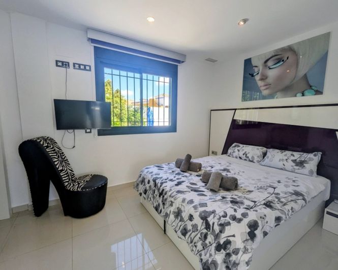 Image No.6-3 Bed Villa for sale