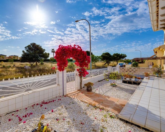 Image No.8-2 Bed Villa for sale