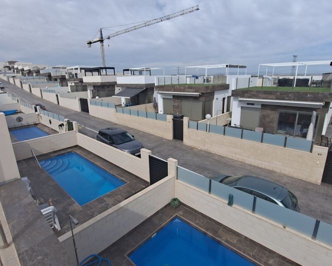 Image No.42-3 Bed Villa for sale