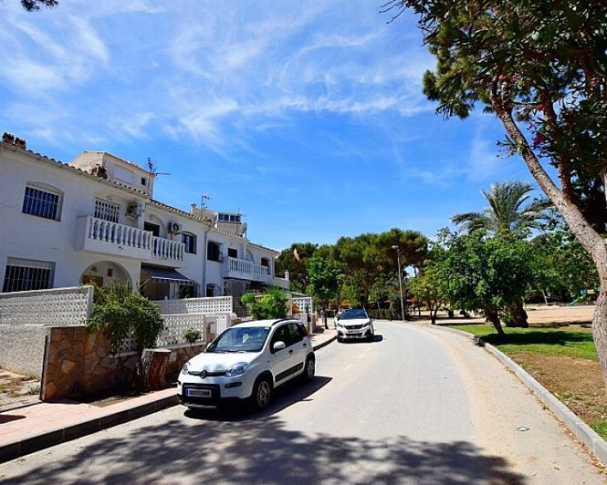 Image No.6-3 Bed Townhouse for sale