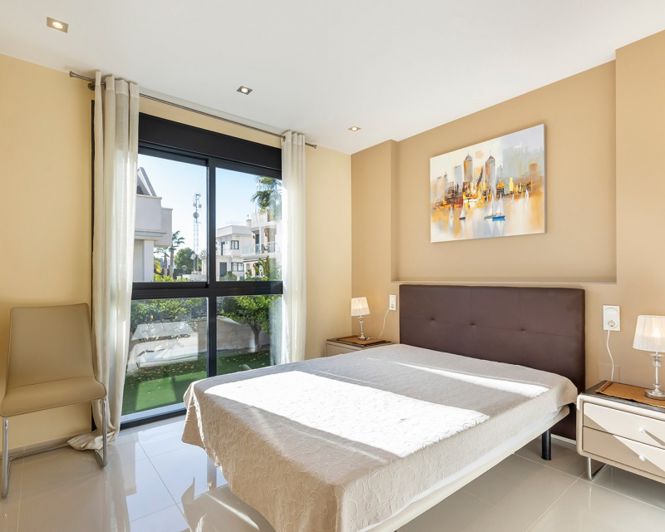 Image No.27-Villa de 5 chambres à vendre à La Zenia