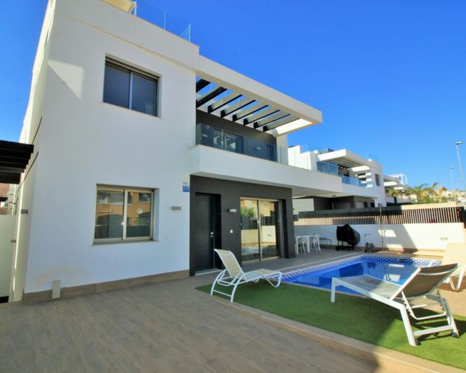 Image No.1-5 Bed Villa for sale