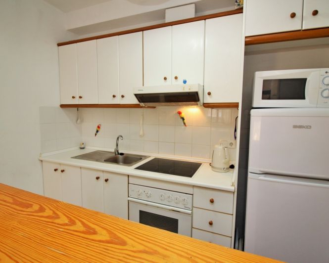 Image No.13-2 Bed Townhouse for sale