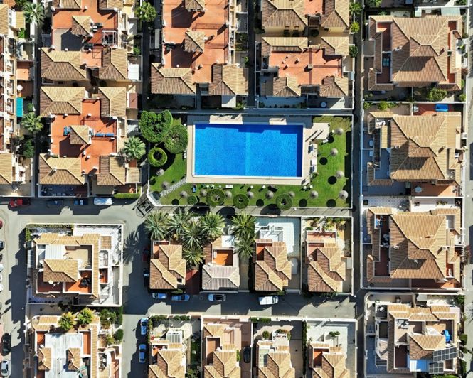 Image No.26-2 Bed Townhouse for sale