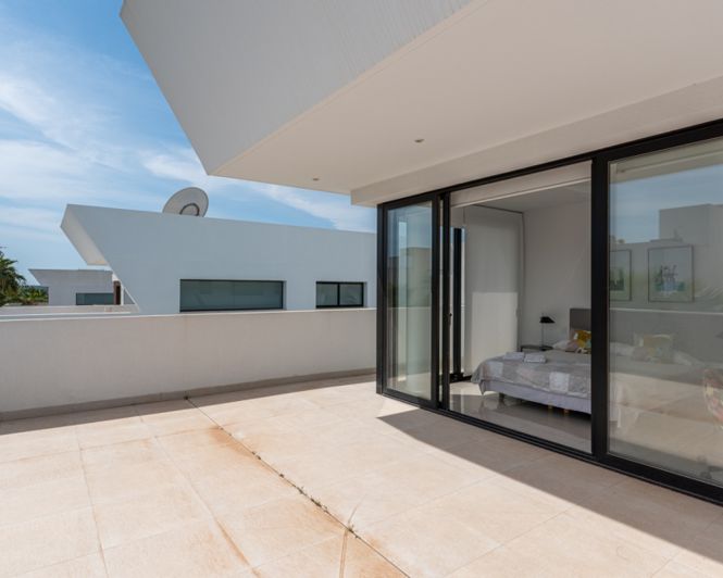 Image No.36-4 Bed Villa for sale