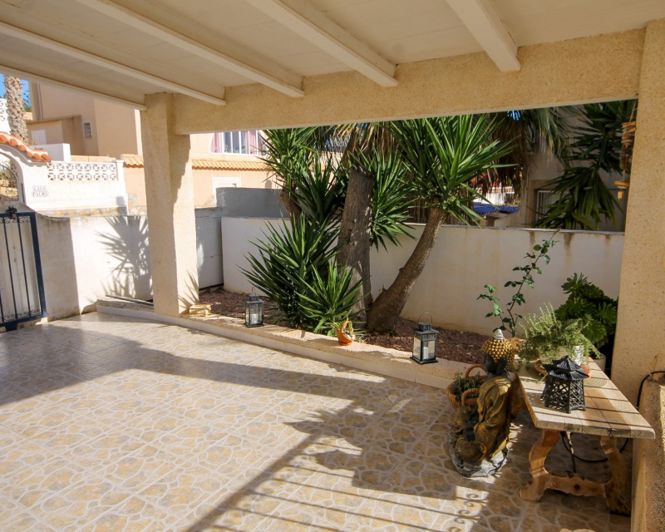 Image No.3-Villa de 3 chambres à vendre à Villamartin