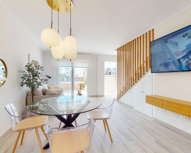 Image No.45-3 Bed Townhouse for sale