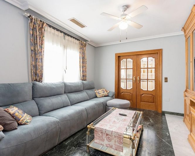 Image No.19-5 Bed Villa for sale