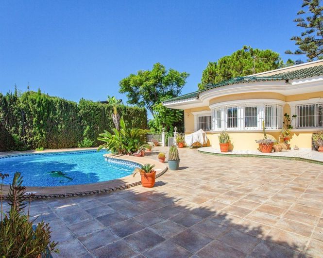 Image No.1-5 Bed Villa for sale