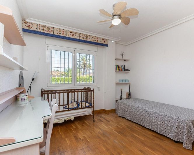 Image No.26-5 Bed Villa for sale