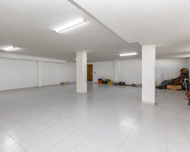 Image No.49-5 Bed Villa for sale