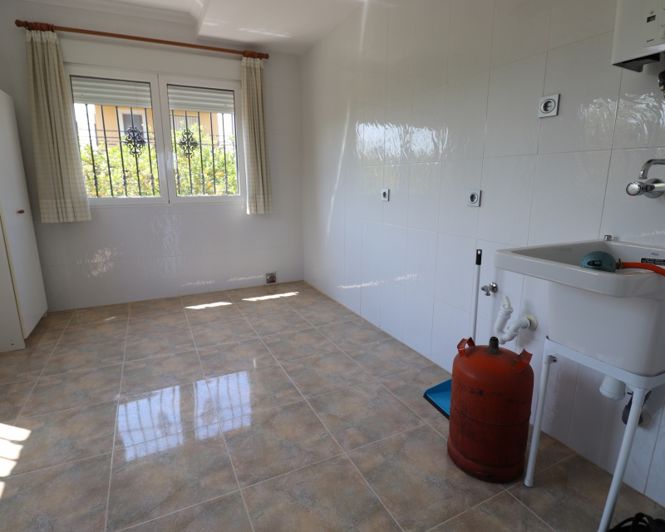 Image No.14-3 Bed Villa for sale