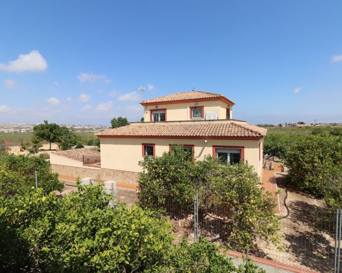 Image No.2-3 Bed Villa for sale