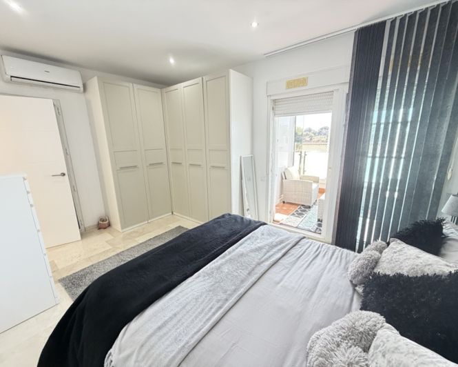 Image No.17-3 Bed Villa for sale