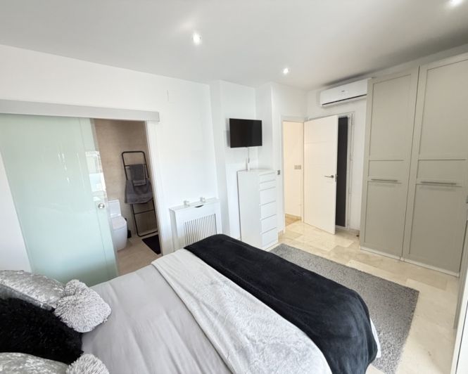 Image No.22-3 Bed Villa for sale