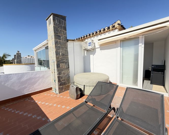 Image No.26-3 Bed Villa for sale