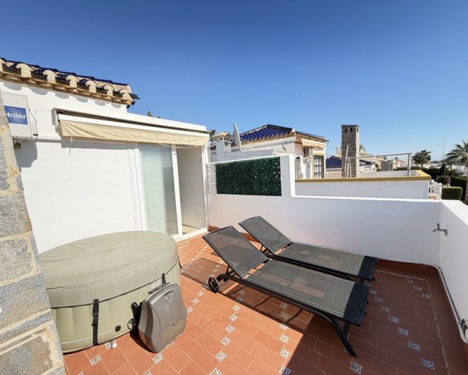 Image No.27-3 Bed Villa for sale