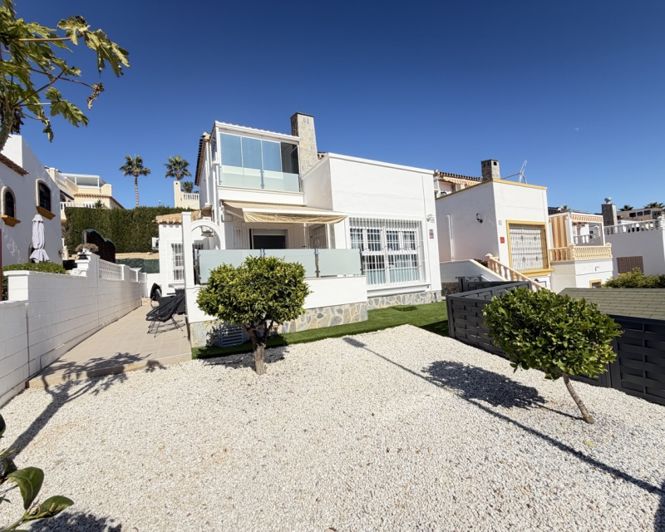 Image No.40-3 Bed Villa for sale