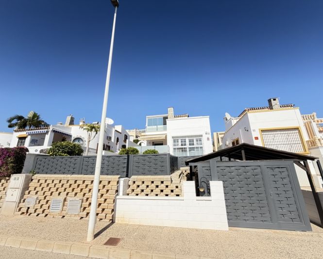 Image No.43-3 Bed Villa for sale