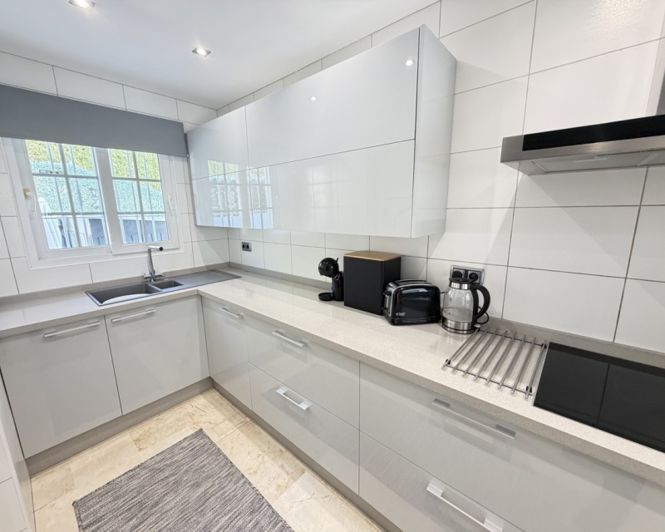 Image No.7-3 Bed Villa for sale