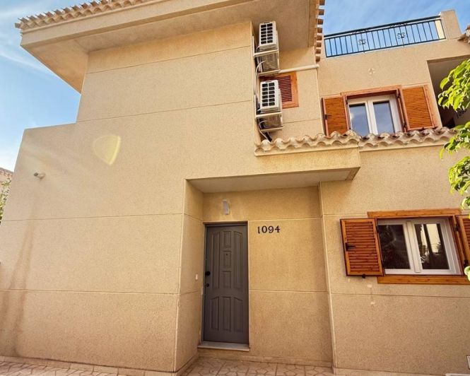Image No.1-Maison de ville de 3 chambres à vendre à Playa Flamenca