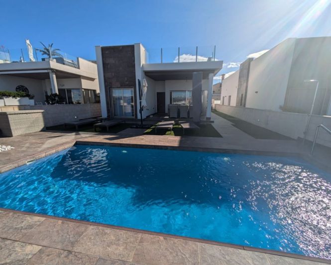 Image No.2-3 Bed Villa for sale