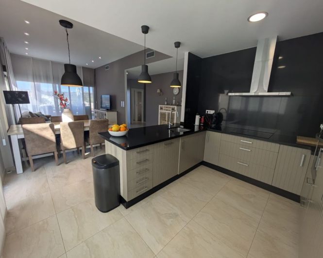 Image No.25-3 Bed Villa for sale