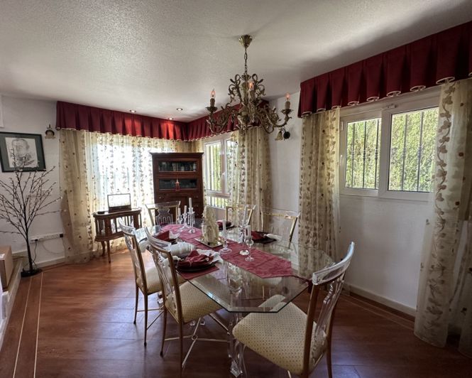 Image No.15-4 Bed Villa for sale