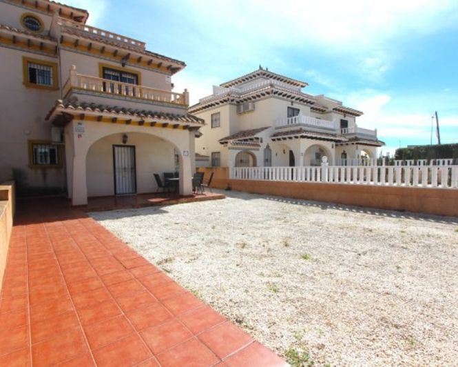 Image No.1-Villa de 3 chambres à vendre à Cabo Roig