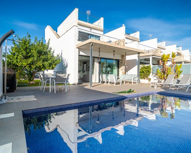 Image No.1-Villa de 3 chambres à vendre à Cabo Roig