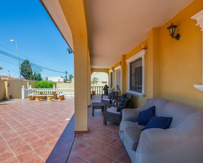 Image No.37-6 Bed Villa for sale