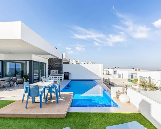 Image No.35-3 Bed Villa for sale