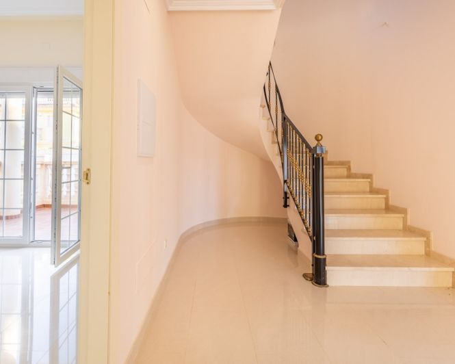 Image No.16-4 Bed Villa for sale