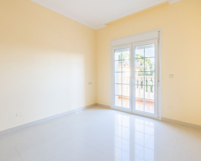 Image No.17-4 Bed Villa for sale