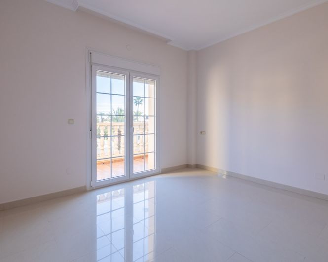 Image No.29-4 Bed Villa for sale