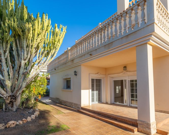 Image No.42-4 Bed Villa for sale