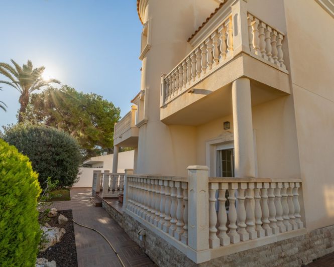 Image No.45-4 Bed Villa for sale