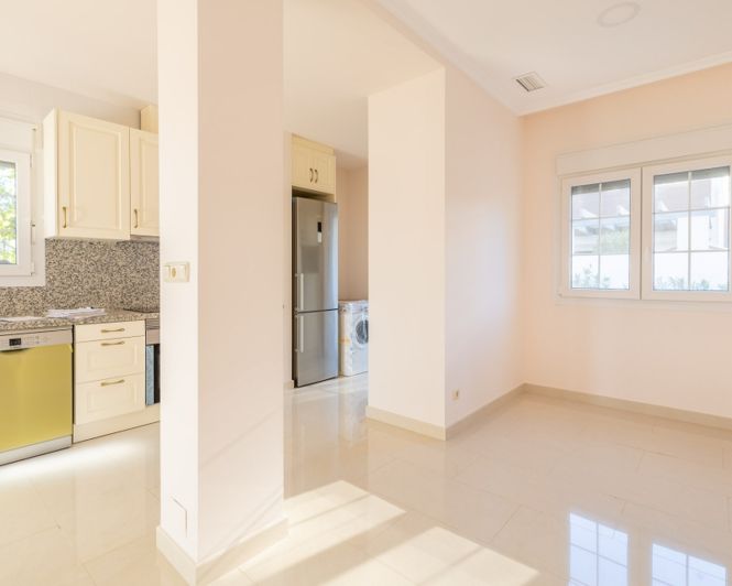 Image No.8-4 Bed Villa for sale