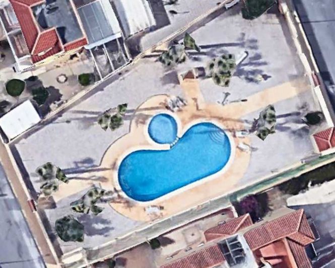 Image No.11-2 Bed Townhouse for sale