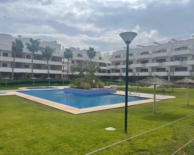 Image No.1-Appartement de 2 chambres à vendre à Cabo Roig