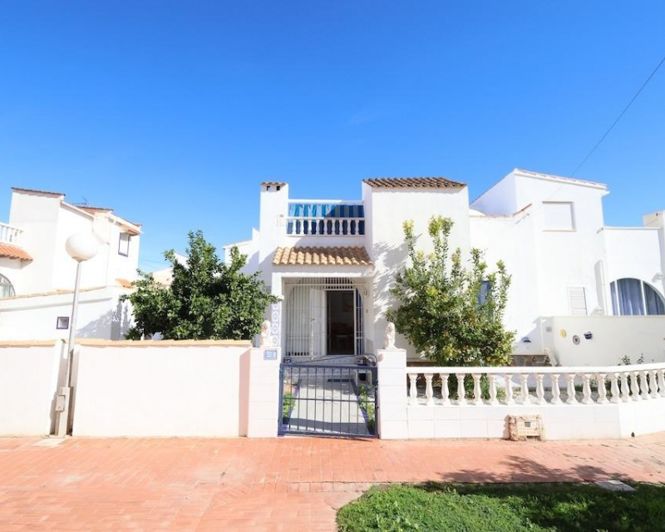 Image No.1-Villa de 2 chambres à vendre à Playa Flamenca