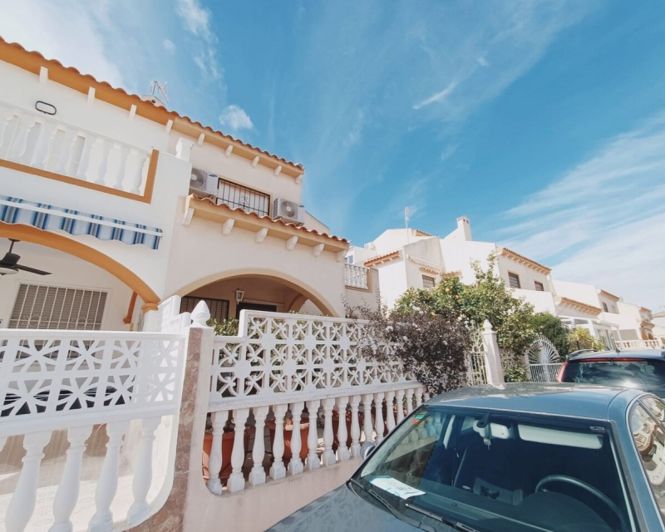 Image No.1-Maison de ville de 3 chambres à vendre à Playa Flamenca