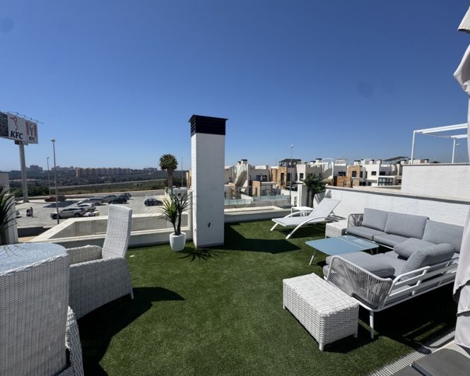 Image No.4-4 Bed Villa for sale