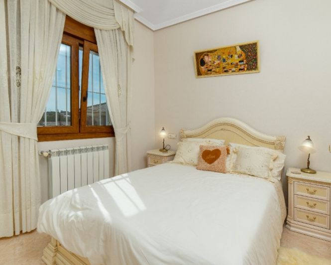 Image No.31-Villa de 2 chambres à vendre à Torrevieja