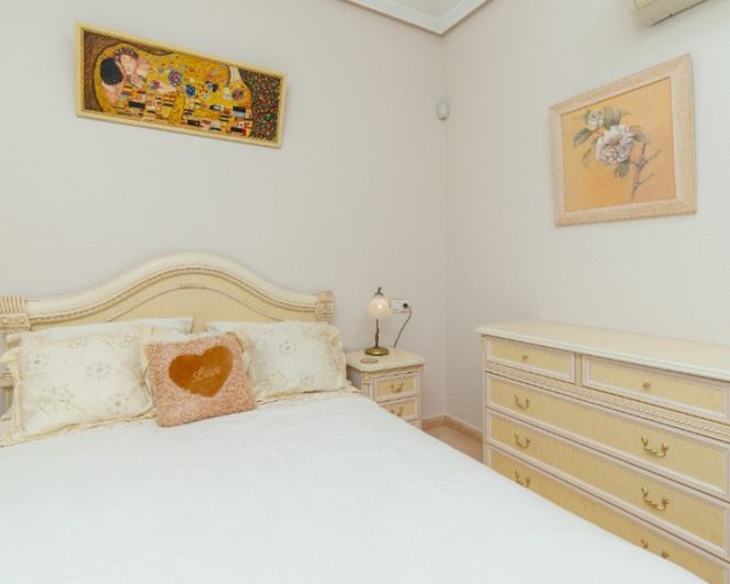 Image No.33-Villa de 2 chambres à vendre à Torrevieja