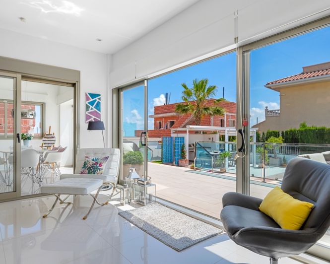 Image No.6-Villa de 4 chambres à vendre à Ciudad Quesada