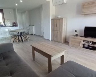 1140826lg